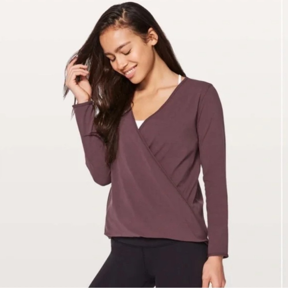 Lululemon Full Freedom Long Sleeve Wrap in Eggplant Dark Purple Size 8